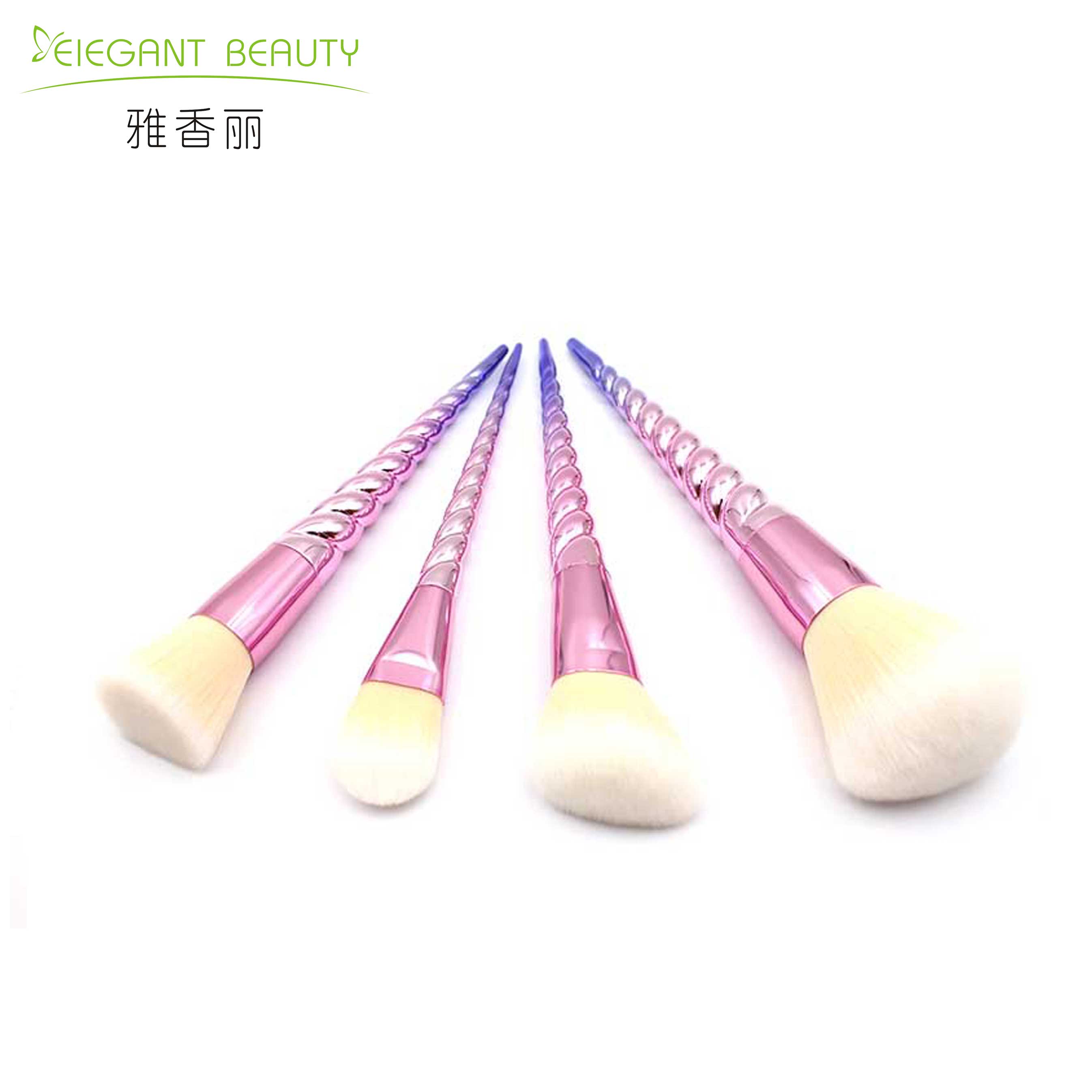 專業(yè)化妝刷與普通化妝刷的區(qū)別：你真的了解嗎？