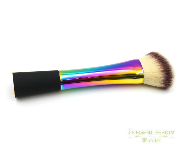 匠心獨(dú)運(yùn)，這款化妝刷套裝讓美妝更精致
